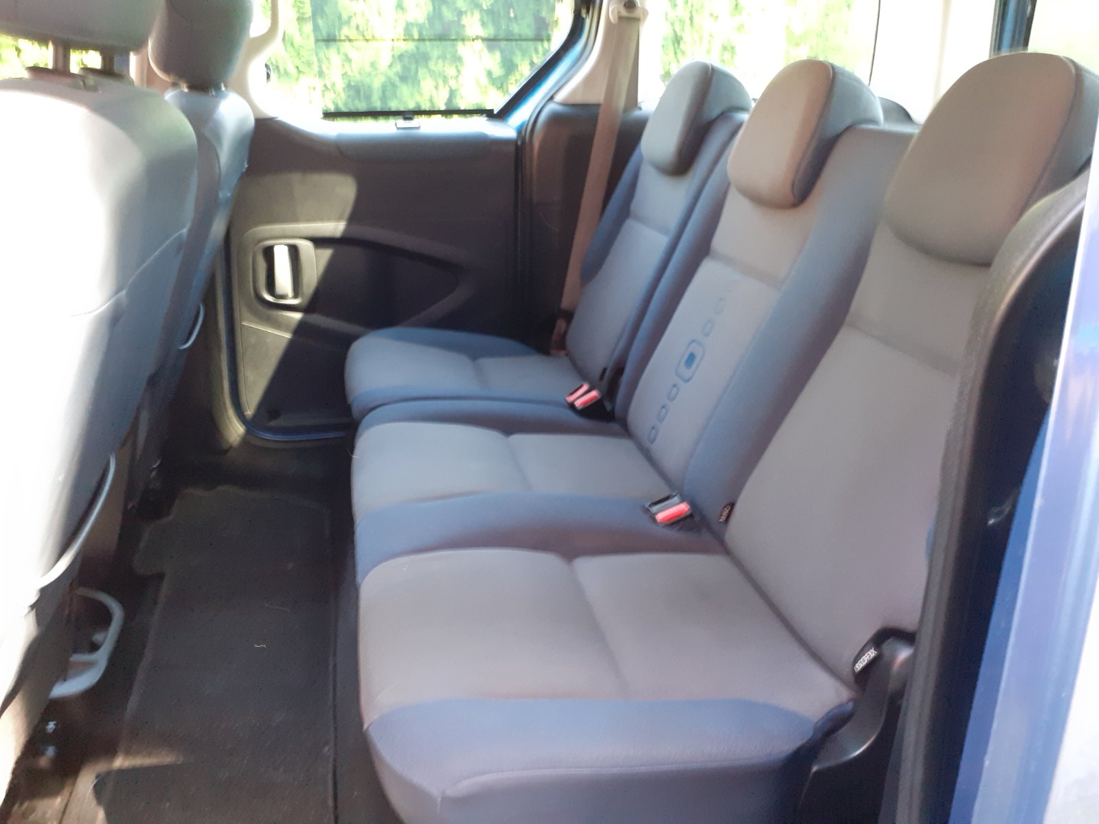 IMG-4d5a0274ae982aba660a2f54c0e46dc3-V