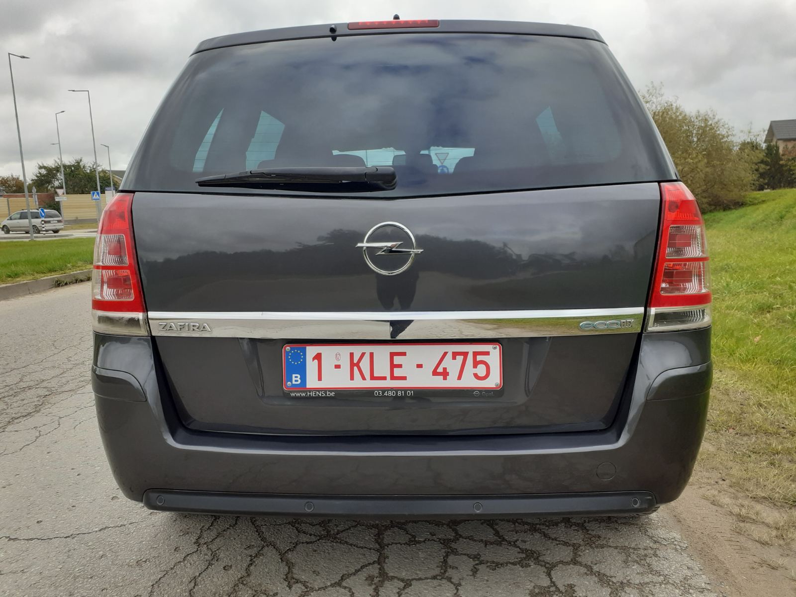 IMG-172838a4adb1eacd70fa9115aba04353-V