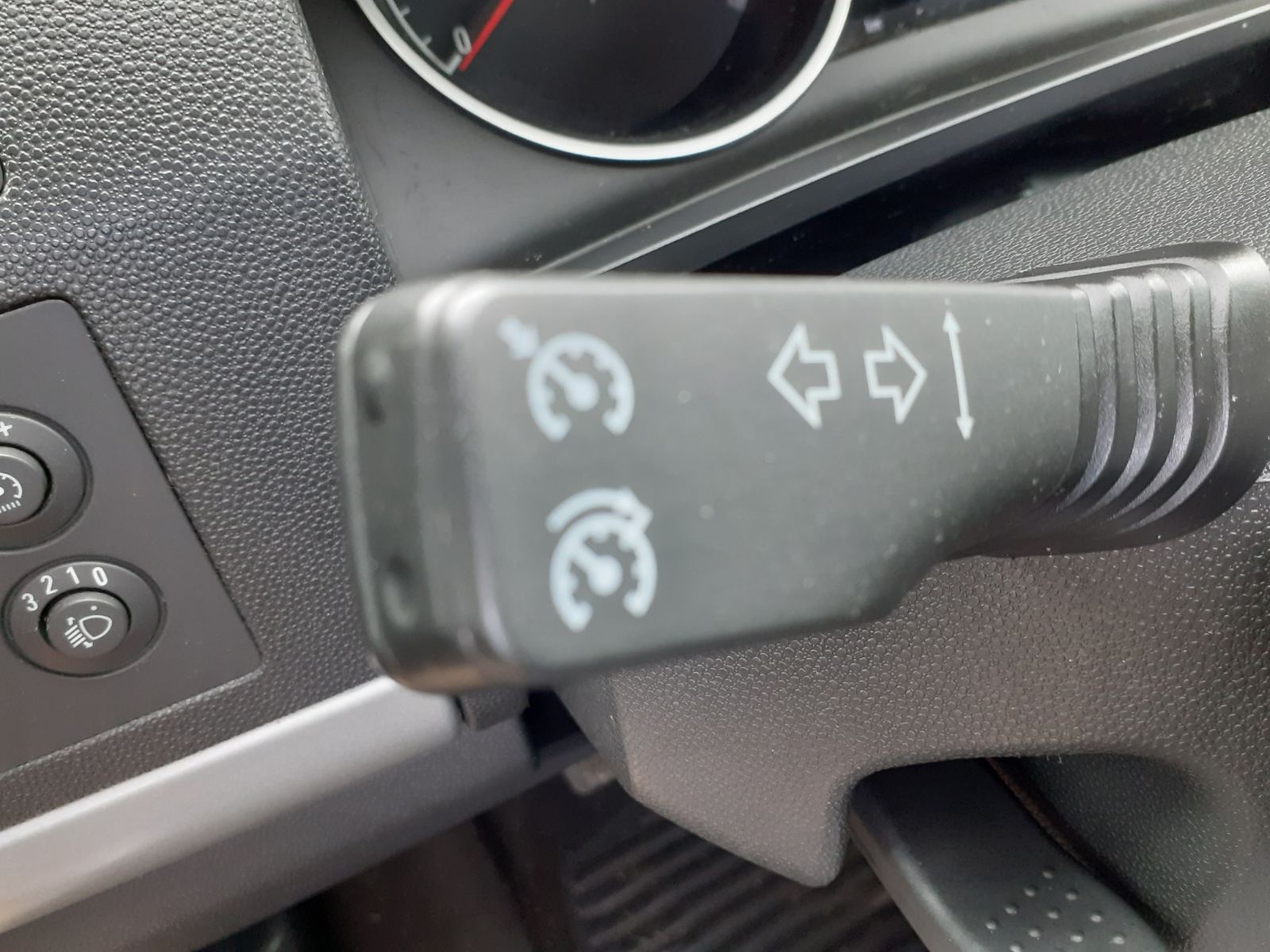 IMG-749a3ef4ae30aa0c4b213aa554ee7353-V