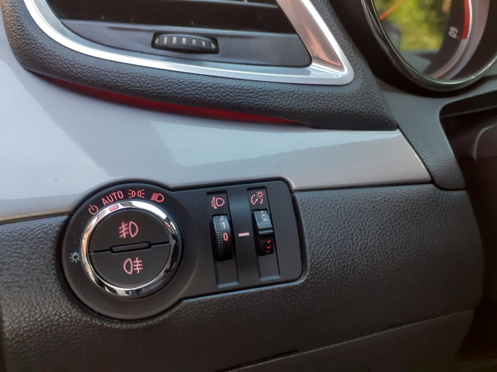 IMG-ab3673ef1121a23d04c71aa40c2e816c-V