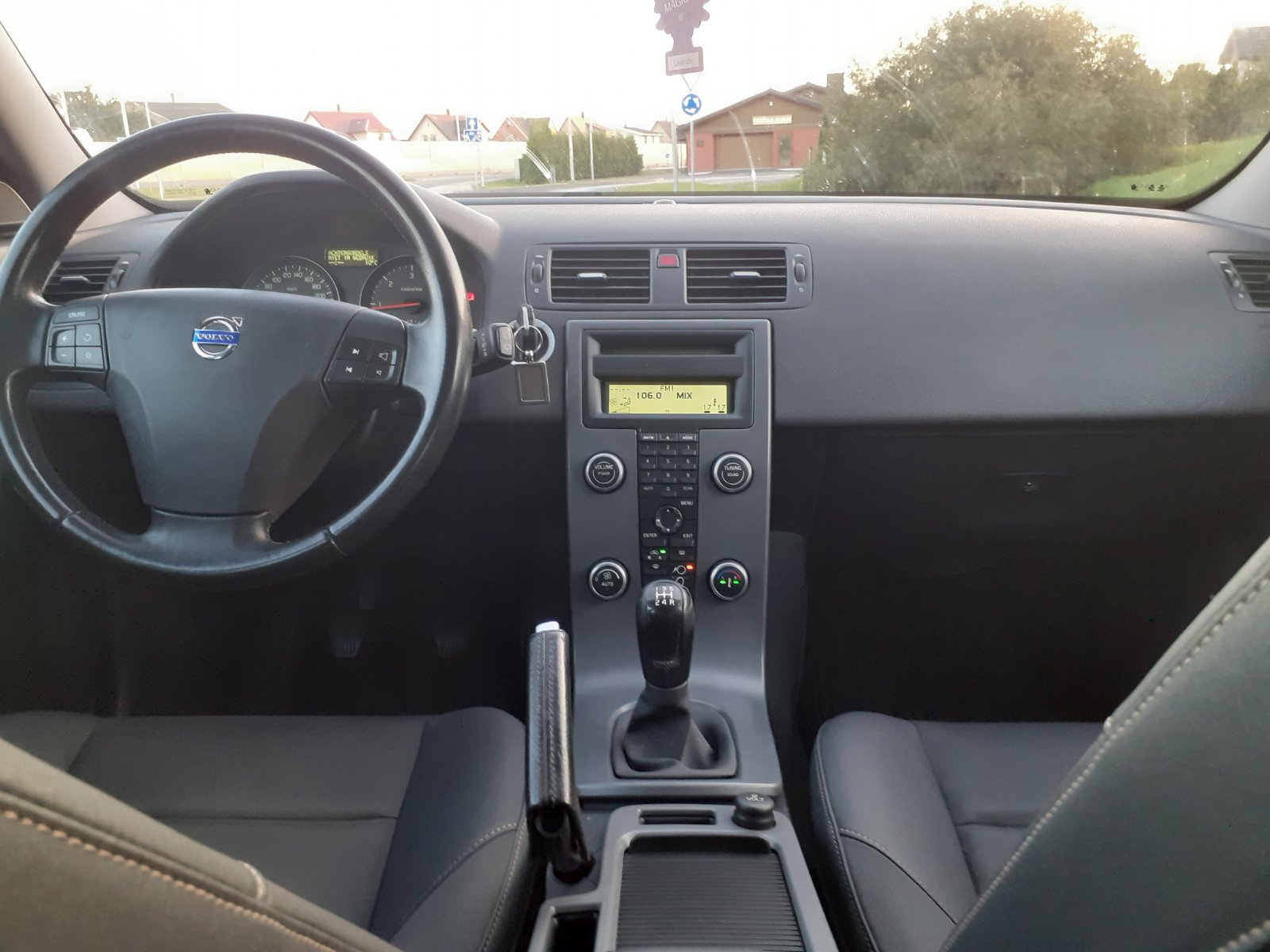 IMG-e019b7ff7c324d5bb4f3f294ee419ae6-V